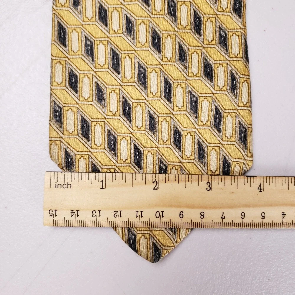 Geoffrey Beene Silk Tie Yellow Geometric Retro 90s Officecore Statement Art Deco
